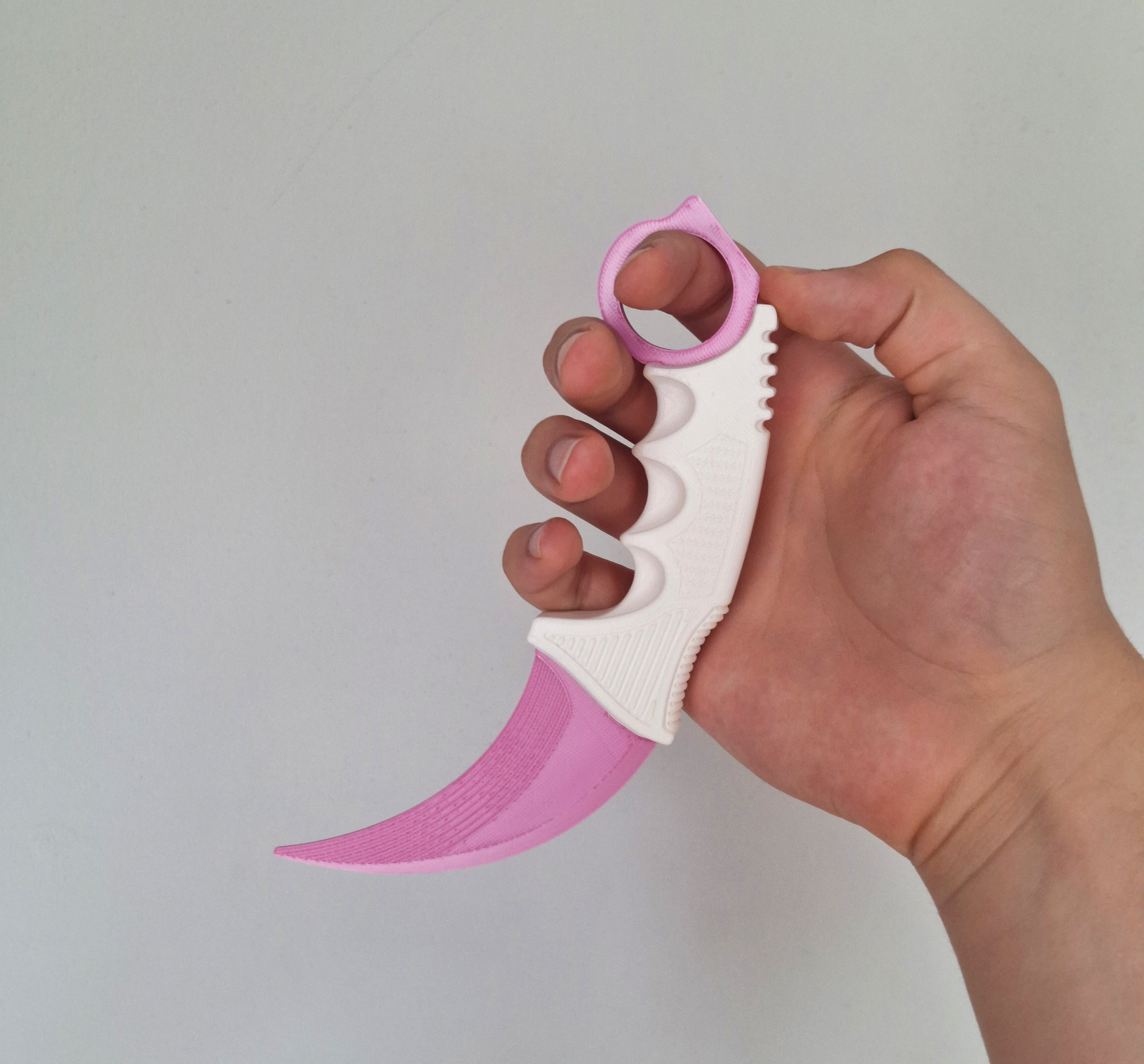 Karambit Sakura